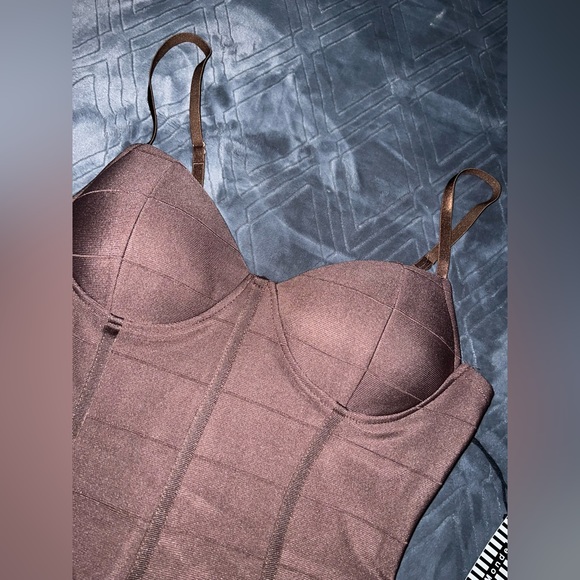 Haute Monde Tops - 4/$15 Sale: NWOT Haute Monde Spaghetti Strap Bodycon Bodysuit